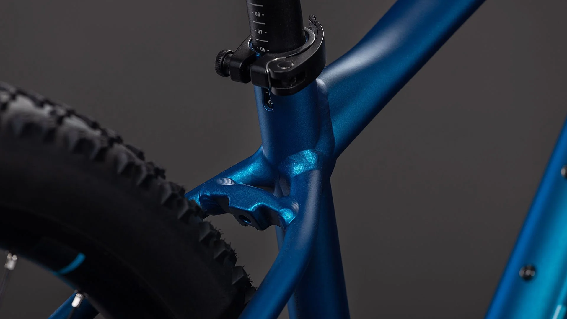 BICICLETA CUBE ATTENTION PRO ELECTRICBLUE N BLUE 2026
