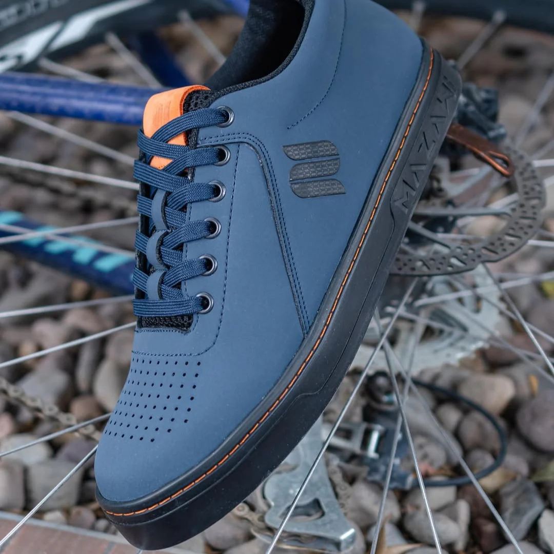 ZAPATOS MAZAWI WITARI BLUE/BLACK 28CM - Detalle